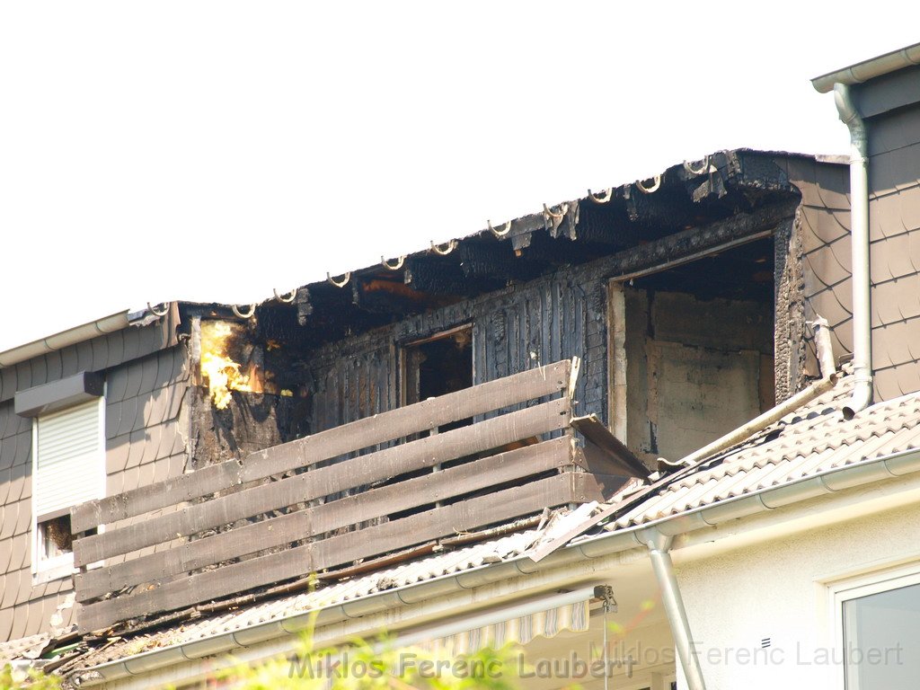 Mark Medlock s Dachwohnung ausgebrannt Koeln Porz Wahn Rolandstr P60.JPG